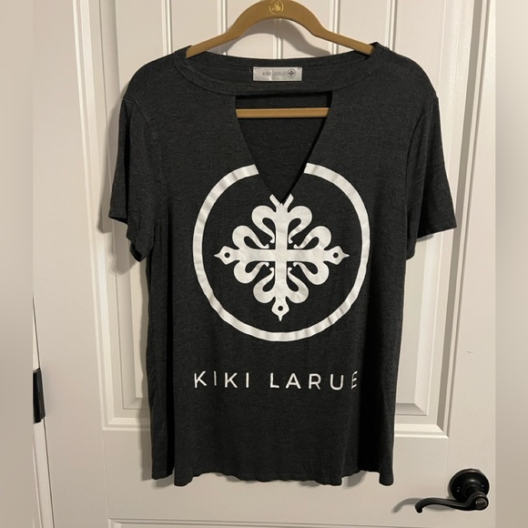 #699. Kiki Larue Short Sleeve Gray Tee Shirt. V-Neck. Size Large. - Picture 1 of 9